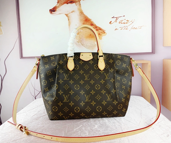 ルイヴィトンバッグ正面デザイン